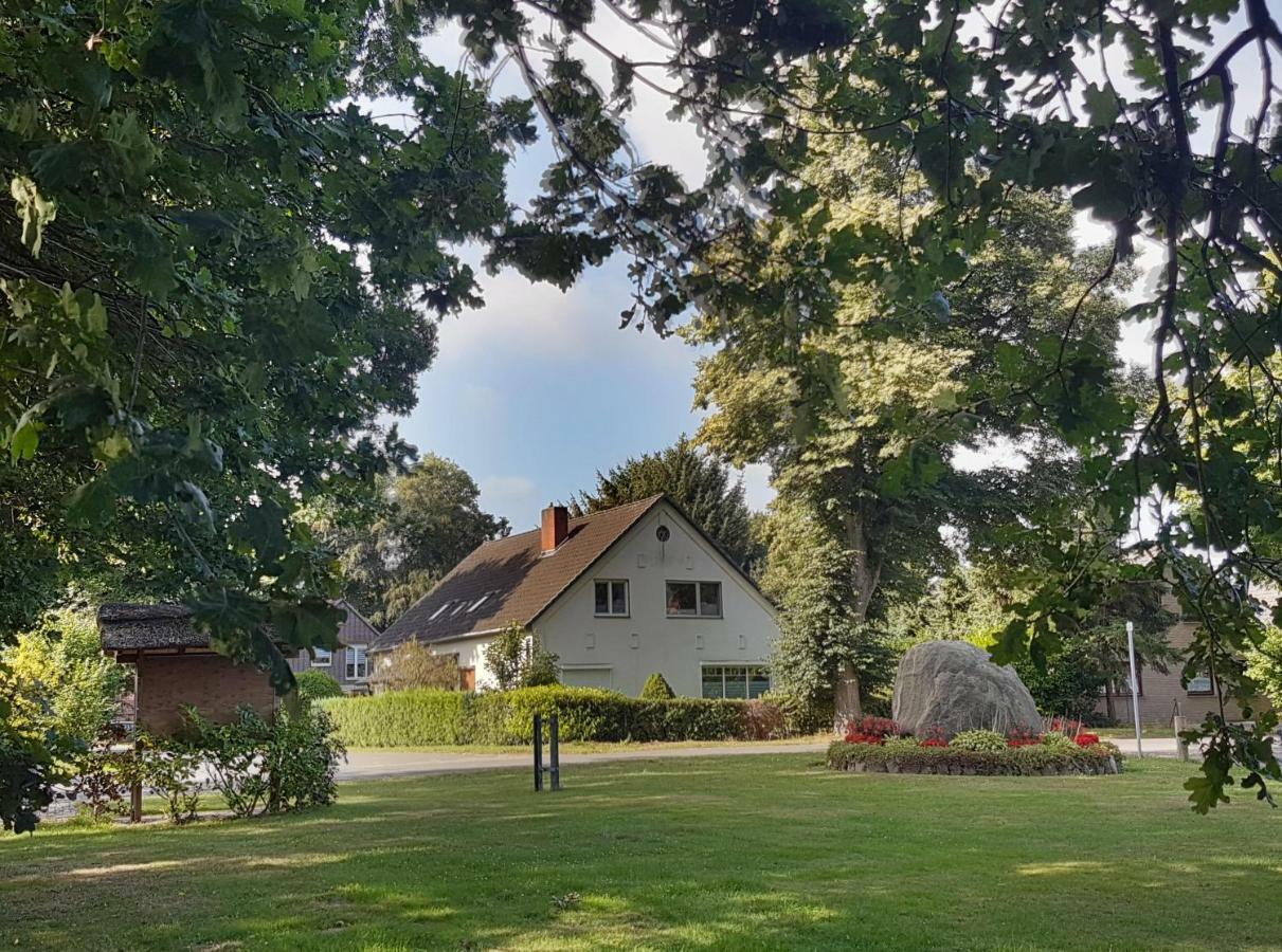 Charmante Ferienwohnung 3 Zimmer Kueche Bad Zentrale Lage Hagen im Bremischen Esterno foto